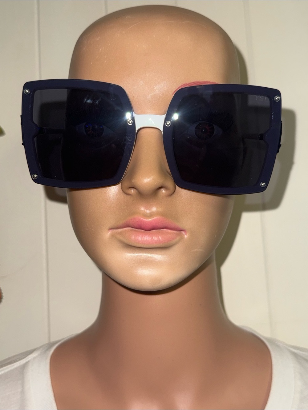 High Fashion Oversized Sunglasses Black White Statement Frames